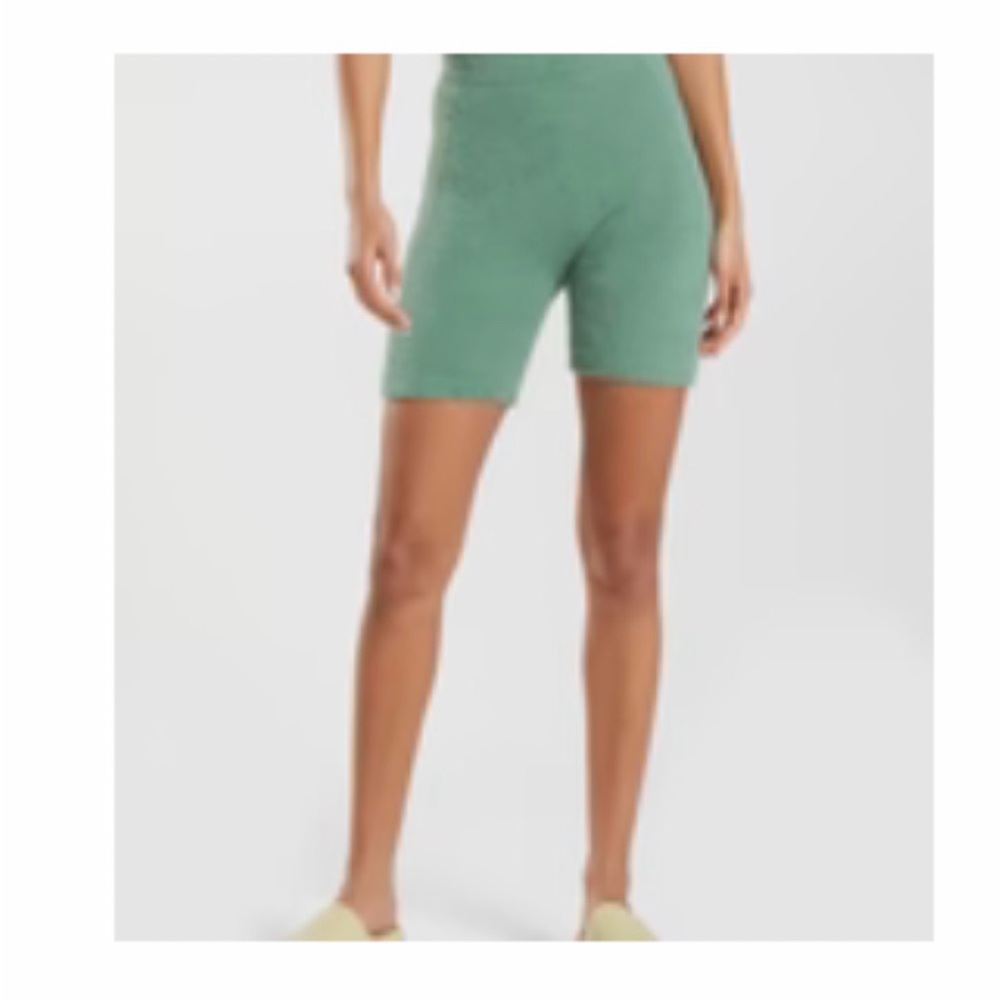 Limited Edition Gymshark Whitney Eyelash Knit Shorts - Leaf Green